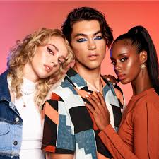 Consumer Trends Shaping the Future of Premium Makeup Products